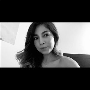 Meet your Posher, Alondra